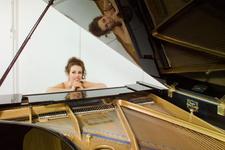 Altena, 16.02.: ANNA TYSHAYEVA spielt „Weltklassik am Klavier – Sonaten von Beethoven und Chopin!“