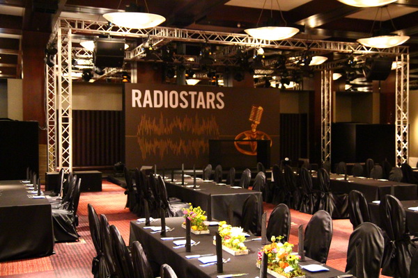 Radiostars erstrahlten im Dunkeln