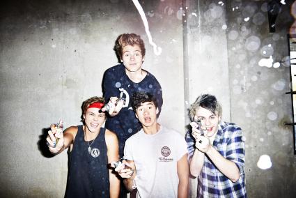 5 Seconds of Summer – Australiens neues Pop-Phänomen erobert Platz 1 der iTunes-Charts (FOTO)