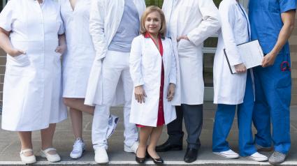 Mit den Kleinen auf Augenhöhe / ZDF dreht Serie mit ChrisTine Urspruch als „Dr. Klein“ (FOTO)
