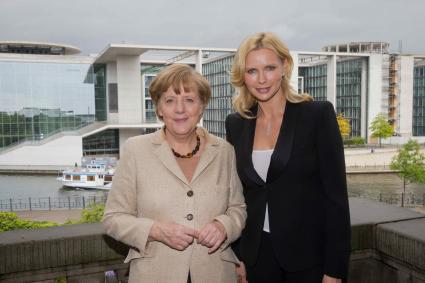 Unmöglich verliebt: Veronica Ferres dreht als Bundeskanzlerin das SAT.1 TV-Event „Die Staatsaffäre“ (AT) (FOTO)