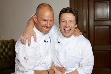 Wer gewinnt „Hell´s Kitchen“? Das Finale mit Starkoch Jamie Oliver (FOTO)
