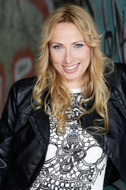 „Teenager in Not“: Neue Folgen mit Familientherapeutin Sabina Hankel-Hirtz / Ab Mittwoch, 3. September 2014, um 22:15 Uhr bei RTL II (FOTO)