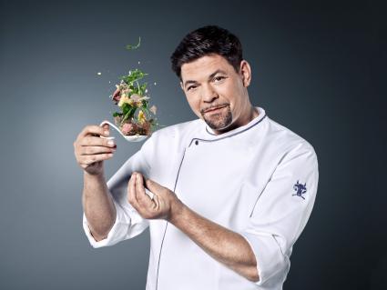 Tim Mälzer kocht vor Wut! Der Küchenbulle beschimpft seine „The Taste“-Jury-Kollegen am Mittwoch in SAT.1 (FOTO)