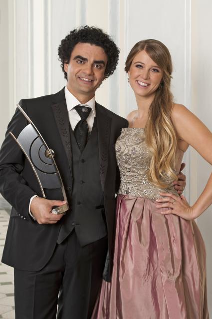 Rolando Villazón und Nina Eichinger präsentieren „ECHO Klassik 2014“ im ZDF / Mit prominenten Laudatoren wie José Carreras, Senta Berger und Claus Kleber / David Garrett ist Backstage-Reporter (FOTO)