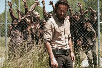 RTL II zeigt die vierte Staffel der herausragenden Serie „The Walking Dead“ / Start: Montag, 27. Oktober 2014, ab 23:15 Uhr (FOTO)