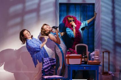 Mamma Mia! Musical-Welterfolg von ABBA ab heute wieder in Berlin / Premiere im Stage Theater des Westens (FOTO)