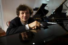 Aachen, 09.11.: „Rachmaninoff pur!“ – Ausnahmepianist Mikhail Mordvinov spielt Rachmaninoff Transkriptionen von Bach, Schubert und Tschaikowski und seineÉtudes-Tableaux Aachen, 09.11.: „Rachmaninoff pur!“ – Ausnahmepianist Mikhail Mordvinov spielt Rachmaninoff Transkriptionen von Bach, Schubert und Tschaikowski und seineÉtudes-Tableaux