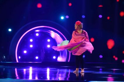 „Atemlos“! Cindy aus Marzahn tanzt wie Helene Fischer in „Schwarz Rot Pink“ am Freitag, um 22:30 Uhr in SAT.1 (FOTO)