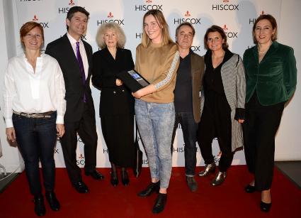 Herausragende Nachwuchskünstler mit dem Hiscox Kunstpreis 2014 ausgezeichnet / Nachwuchskünstlerin Stella Rossié gewinnt den Hiscox Kunstpreis (FOTO)