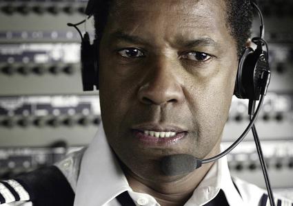 Flying High: OSCAR(r) Preisträger Denzel Washington hebt 
ab in  „Flight“ am 7. Dezember 2014 auf ProSieben (FOTO)