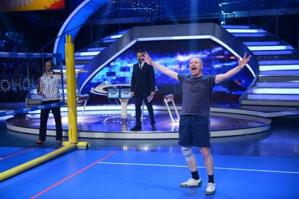 Stefan Raab schlägt Hockey-Olympiasieger Jan-Marco / Starke 21,5 Prozent Marktanteil für „Schlag den Raab“ (FOTO)