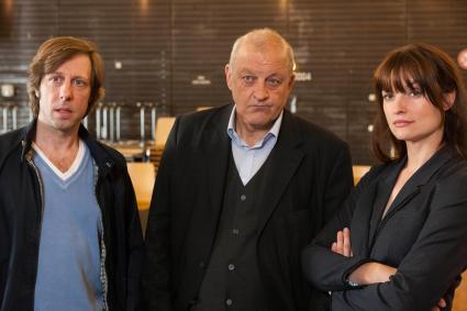 „Russisches Roulette“ – 
ZDF-Chaosdetektiv Wilsberg, sechs schöne Frauen und viel Geld (FOTO)