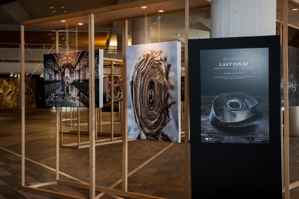 Außergewöhnliche Foto-Ausstellung „Last Folio“ wird verlängert (FOTO)