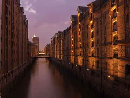 UNESCO erkennt Hamburger Speicherstadt und  Kontorhausviertel als Weltkulturerbe an (FOTO)
