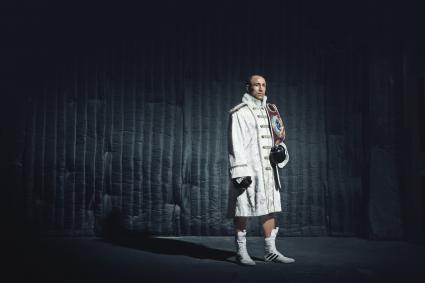 „King Arthur“ will seine Regentschaft fortsetzen (FOTO)