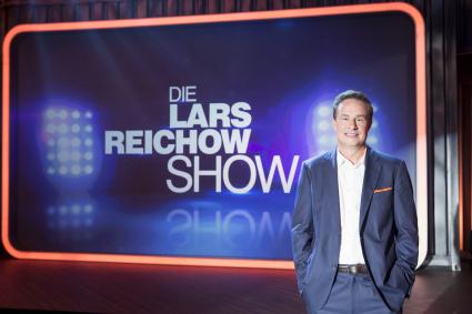 „Die Lars Reichow-Show“ im ZDF / 
Satirischer Talk mit Kabarettist Lars Reichow und prominenten Gästen (FOTO)
