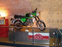 Maifest im 1. Berliner DDR Motorradmuseum