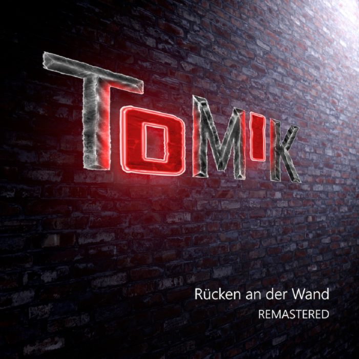ToMiK aus Halle die zweite Single „Rücken an der Wand (Remaster)“ zum erscheinenden Album „Mit offenen Augen“.