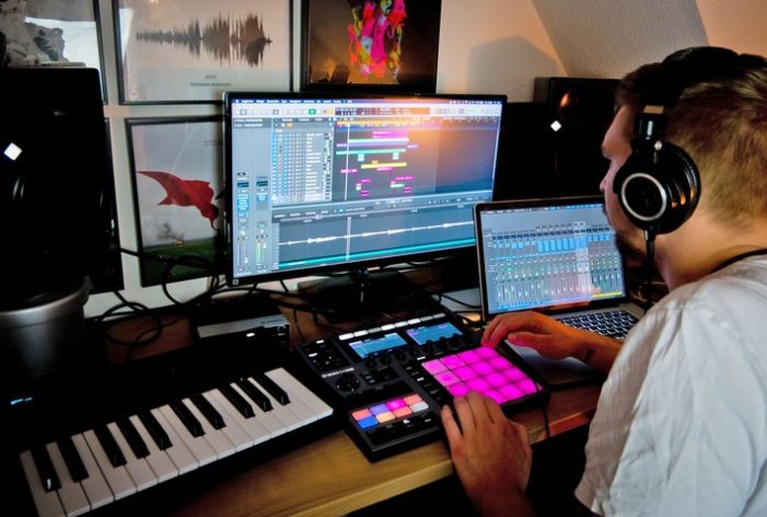 SchoolJam RecordingContest 2022 – Die moderne Hausmusik! / Preise im Wert von rund 14.000 Euro zu gewinnen (FOTO)