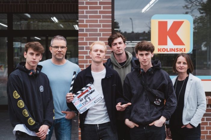 Die Discounter melden sich zum erneuten Schichtbeginn: Drehstart für Staffel 2 der Amazon Exclusive Serie, produziert von Christian Ulmen und Carsten Kelber (FOTO)