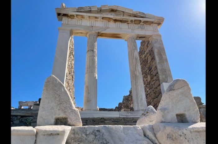 Vivaldis (ungewisse) Vier Jahreszeiten: ARTEüberträgt Open-Air-Klimakonzert an seinem 30. Geburtstag live von der griechischen Insel Delos (FOTO)