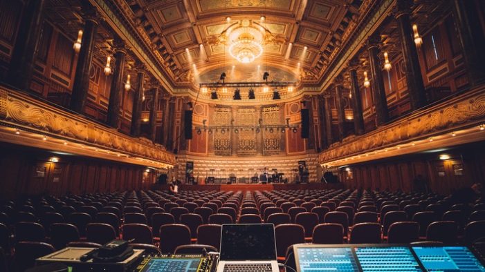 LG SIGNATURE und Rheingau Musik Festival laden gemeinsam mit Jan Lisiecki zum Benefizkonzert für junge Nachwuchskünstler ein (FOTO)