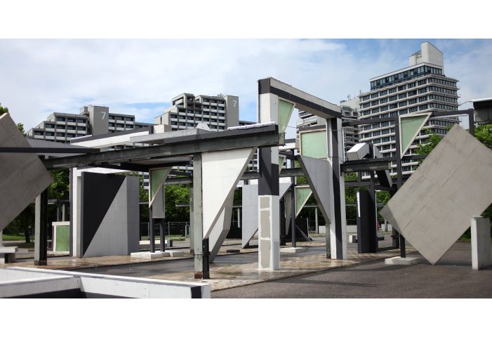 Eröffnung der Installation von Clemens Behr auf dem Areal des ehemaligen Busbahnhofs Olympiazentrum