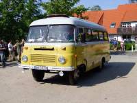 1. Berliner DDR Motorradmuseum startet Berliner East-City-Tour zum Herrentag