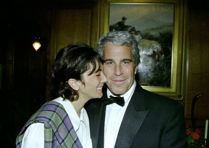 „Wer ist Ghislaine Maxwell?“ im Ersten und in der ARD Mediathek (FOTO)