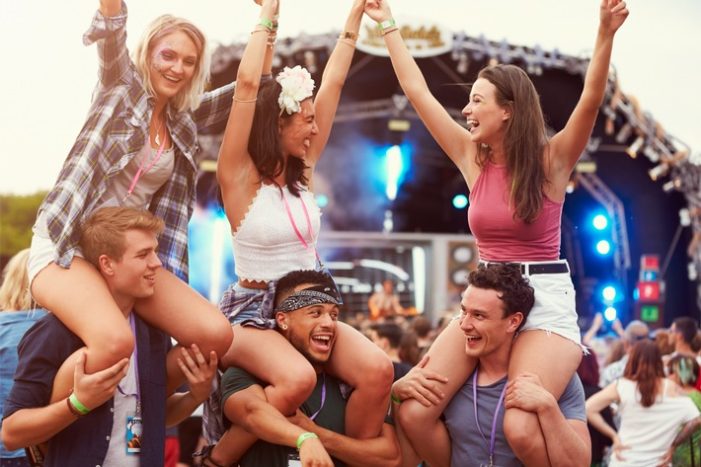 Euphorischer Start in den Open-Air-Sommer 2022: Jeder Zweite tanzt nach der Pandemie-Pause wieder auf Festivals und Live-Konzerten (FOTO)