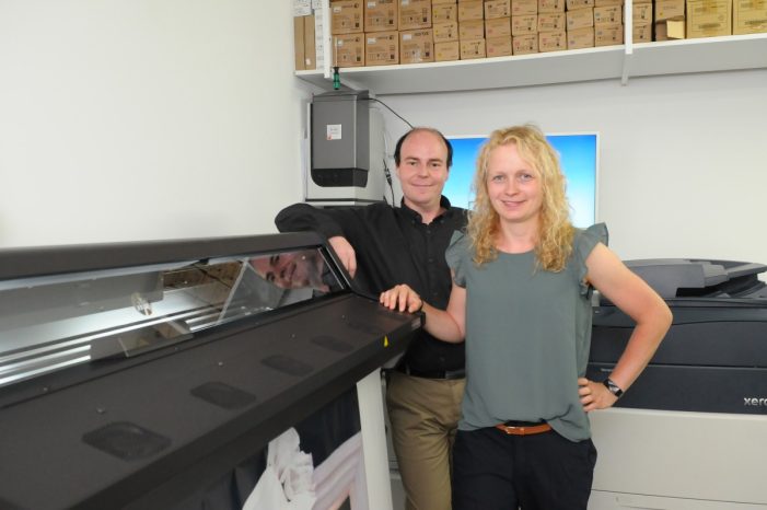 Innovative Technologien im Medienzentrum Günzburg: Großformatdrucke jetzt zeitnah lieferbar