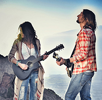 Birds of a Feather – Folk-Pop – live in Berlin