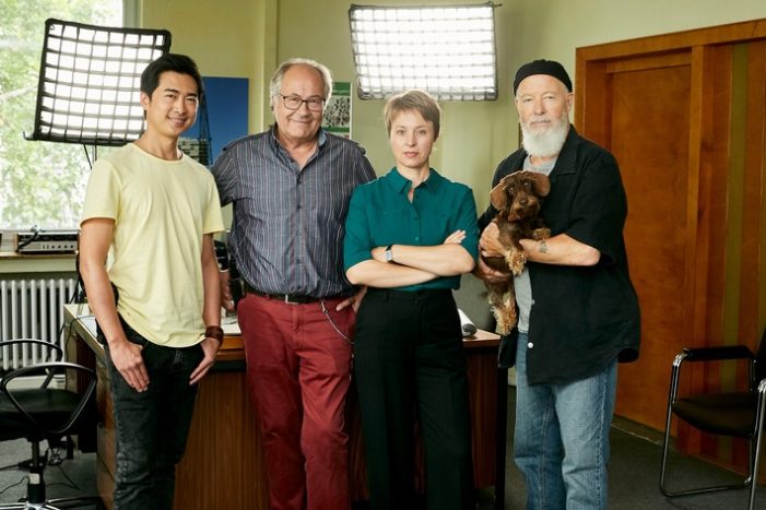 Von wegen Ruhestand: Neue spannende Fälle für die „Rentnercops“ / Drehstart von zwölf Folgen der kultigen Krimiserie im Ersten ab Juli 2022 (FOTO)