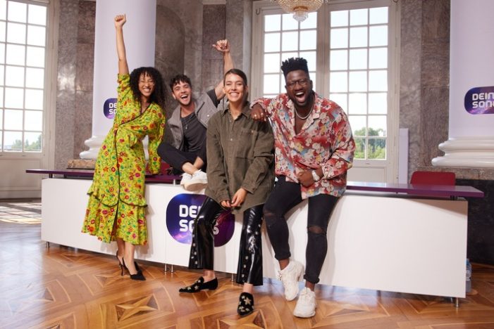„Dein Song“ präsentiert zum Drehstart der 15. Staffel komplett neue Jury / Kelvin Jones, Alina Süggeler, Suena und Luca Hänni freuen sich auf die jungen Songwriter*innen (FOTO)