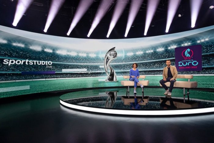 12,19 Millionen sehen EM-Halbfinalsieg der DFB-Frauen im ZDF / Erfolgreicher Schlusspunkt der ZDF-EM-Berichterstattung (FOTO)