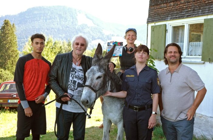 „Endlich Freitag im Ersten“: Drehstart für die ARD Degeto-Komödie „Mein Vater, der Esel und ich“ (AT) mit Günther Maria Halmer und Isabell Polak (FOTO)