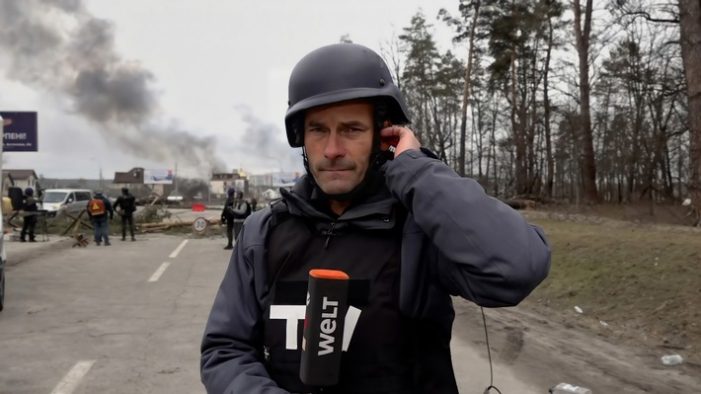 Steffen Schwarzkopf für Deutschen Fernsehpreis in der Kategorie „Beste persönliche Leistung Information“ nominiert/ WELT-Chefreporter berichtet seit Mitte Februar 2022 für den Sender aus der Ukraine (FOTO)