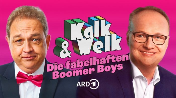 Oliver Kalkofe und Oliver Welke in „Kalk& Welk. Die fabelhaften Boomer Boys“: neuer Podcast ab 19. September in der ARD Audiothek (FOTO)