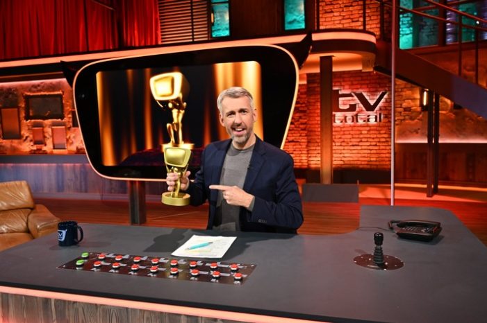 Ausgezeichnet! „TV total“ mit Sebastian Pufpaff kehrt am Mittwoch auf ProSieben zurück aus der Sommerpause (FOTO)