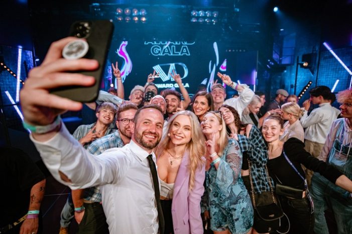 Erfolgreicher VideoDays Festival Neustart: 400 Creators, 16 Preisträger:innen und ein Millionenpublikum in Köln (FOTO)