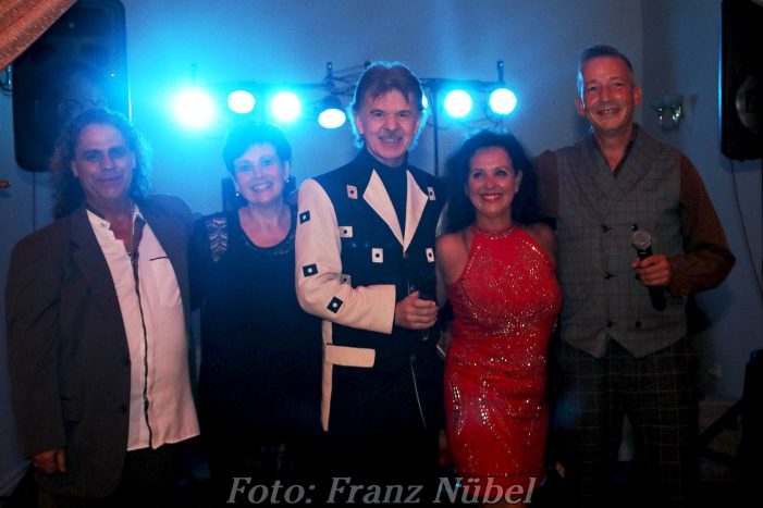 Mike Dee und seine Original Kultshow hatte großen Erfolg mit grandioser Stimmung