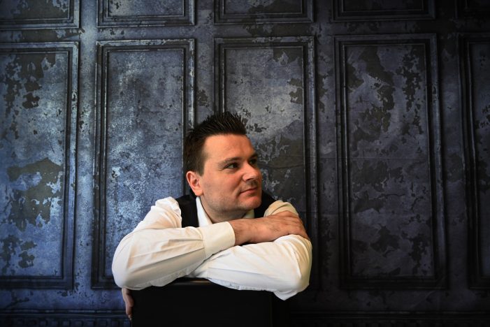 Sebastian Pink: Seine Karriere begann bei ZDF-Serie „Bettys Diagnose“!