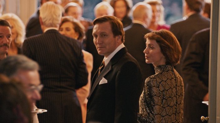 „Herrhausen – Der Herr des Geldes“ (AT) / Oliver Masucci spielt Alfred Herrhausen in vierteiliger ARD-Politthriller-Miniserie (FOTO)