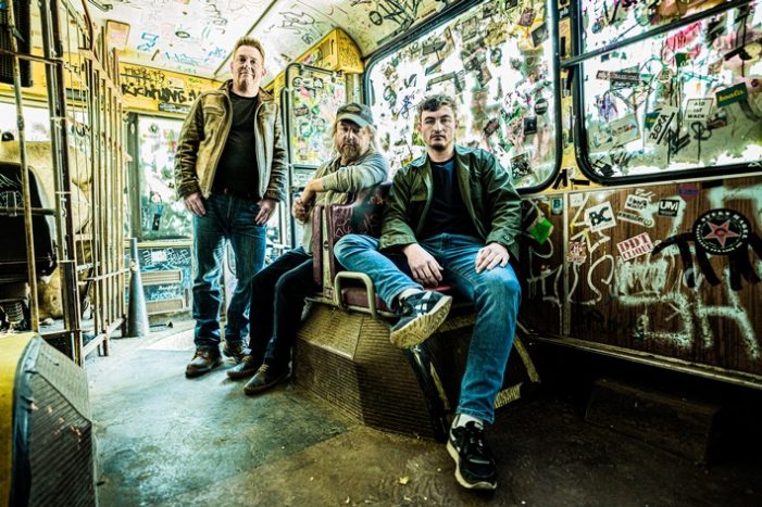 80er Jahre Kultband GÄNSEHAUT mit neuer Single: Die letzte Oase / Sänger Freddy Ovens (21) entstammt SchoolJam Projekt