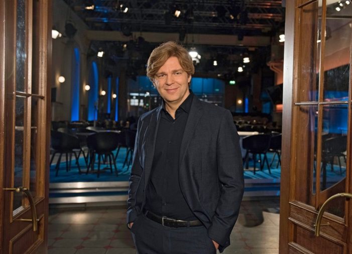 „NACHTCAFÉ: Drei ist keiner zu viel?“ (FOTO)