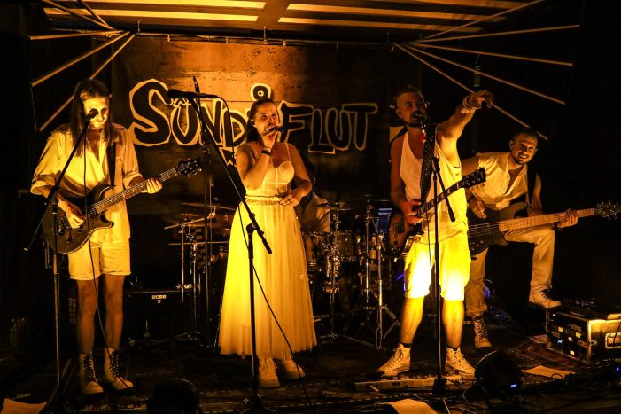 Sündfluts Abrechnung mit den Rechten