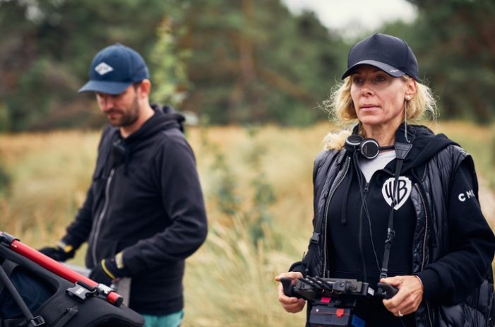 „Maria Wern, Kripo Gotland“- Regiedebüt für Hauptdarstellerin Eva Röse in der erfolgreich abgedrehten neunten Staffel der internationalen ARD-Degeto-Koproduktion (FOTO)