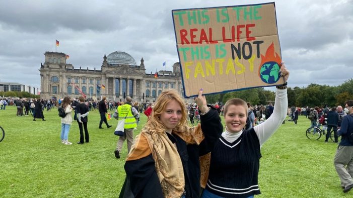 Langzeit-Dokuüber acht junge Erwachsene und die Krisenthemen ihrer Generation: „Wir wollen nicht mehr warten“ (FOTO)