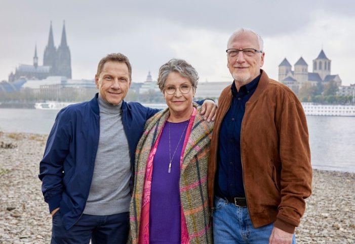 Katerina Jacob und Ernst Stötzner träumen von der Liebe: Dreharbeiten in Köln für den dritten Film der ARD-Degeto-Komödienreihe „Anna und ihr Untermieter“ (FOTO)
